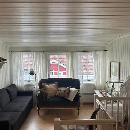 Holiday home Sommerferie I Skjaergardsidyll Pa Langenes I