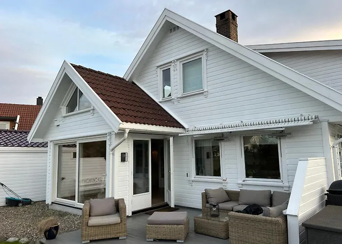 Semesterbostad Sommerferie I Skjaergardsidyll Pa Langenes I