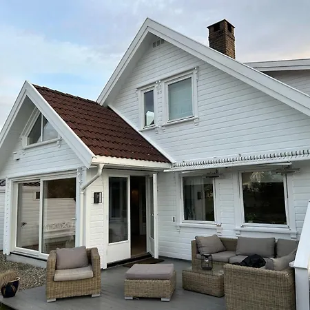 Hébergement de vacances Sommerferie I Skjaergardsidyll Pa Langenes I